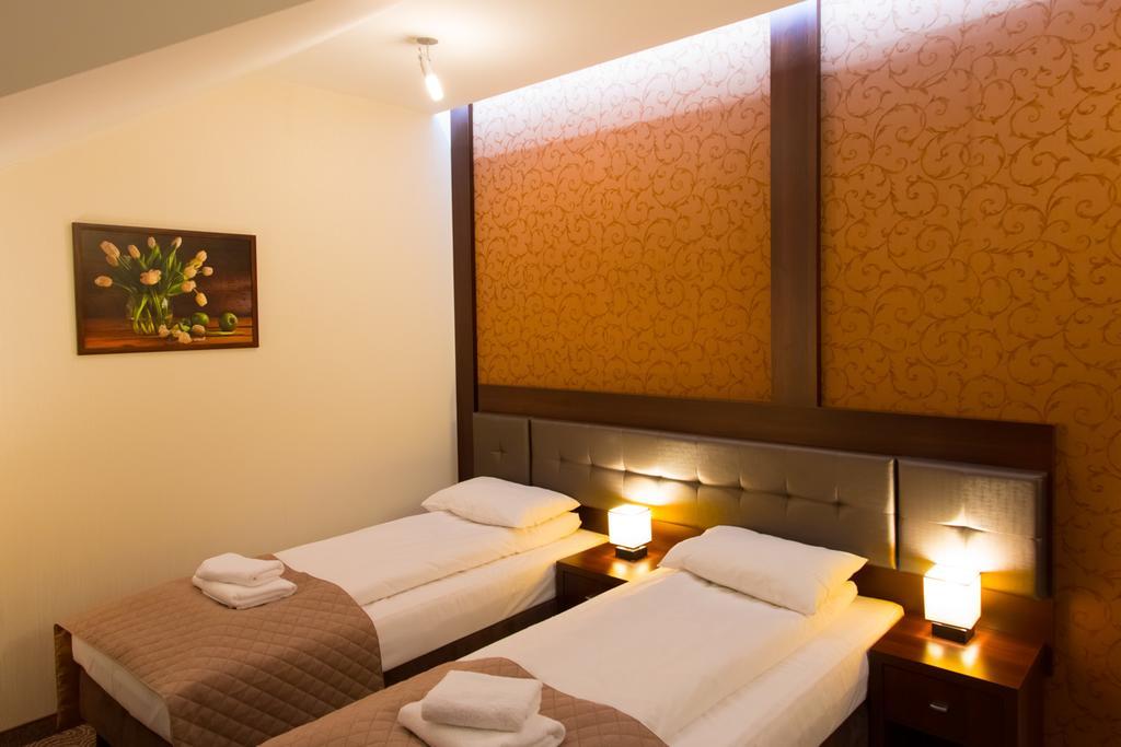 Pensjonat & Spa Raj Rajgród Rum bild