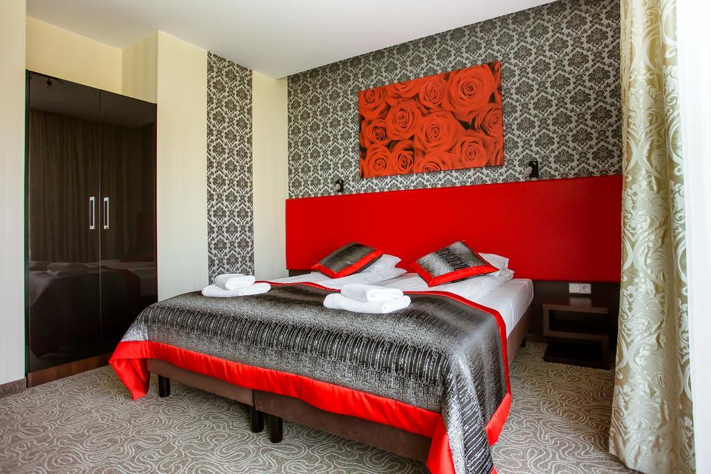Pensjonat & Spa Raj Rajgród Exteriör bild